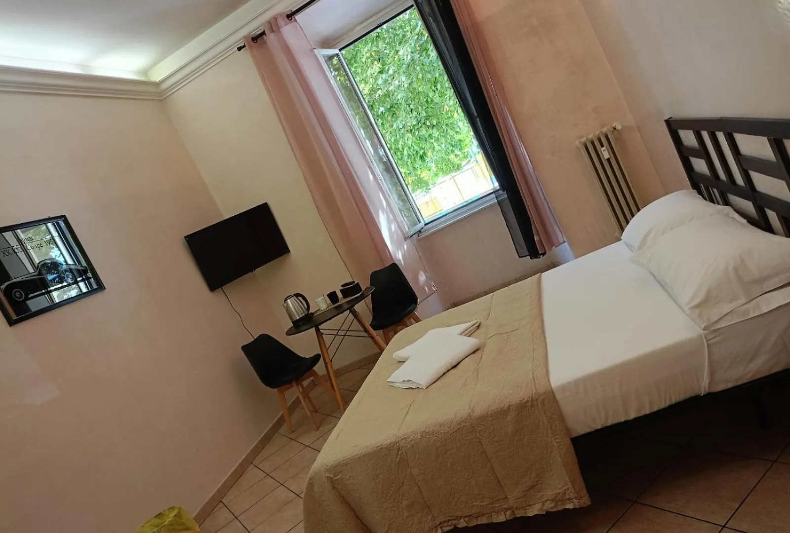 Bed & Breakfast Ragusa Bis Rome Italy
